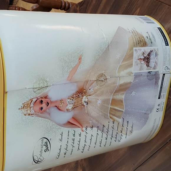 CELEBRATION BARBIE - Picture 3 of 4